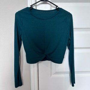 Ribbed cropped and knot long sleeve top